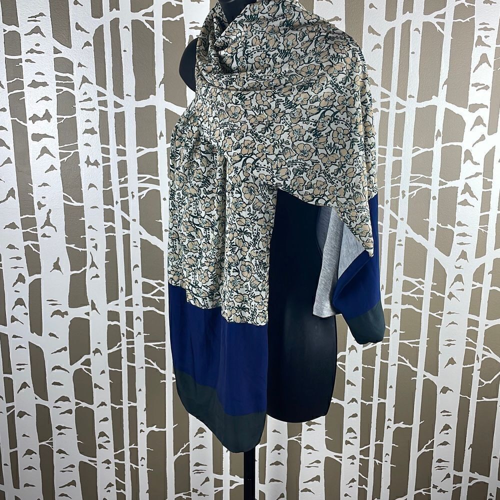 LOFT Reversible Floral Print / Grey Jersey Scarf
